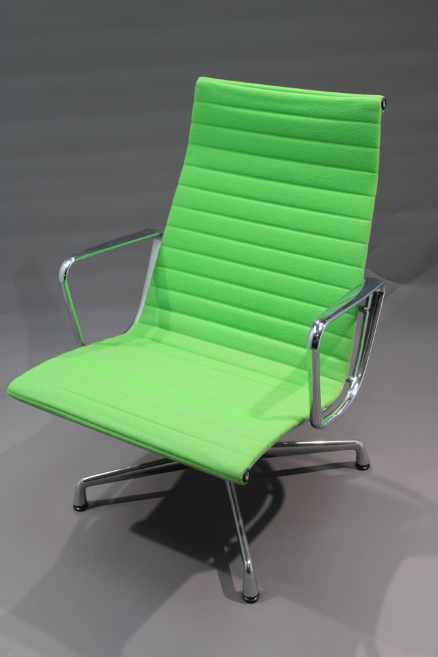 Aluminium Chair EA116 / EA 116 Chair LIMITED EDITION Vitra IMPERFECT ITEMS