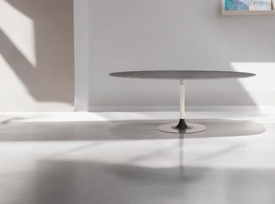 Thierry XXL Tisch Oval white Kartell