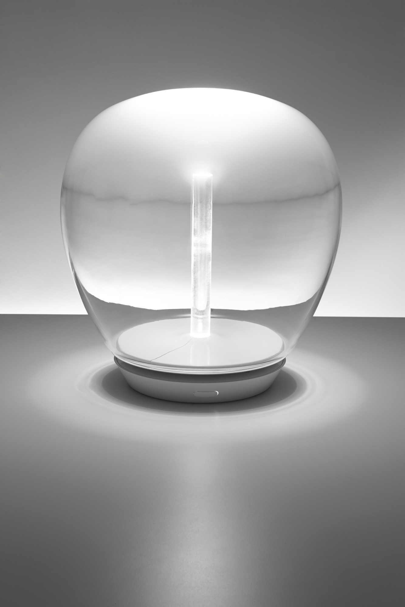 Empatia 16 table lamp Artemide