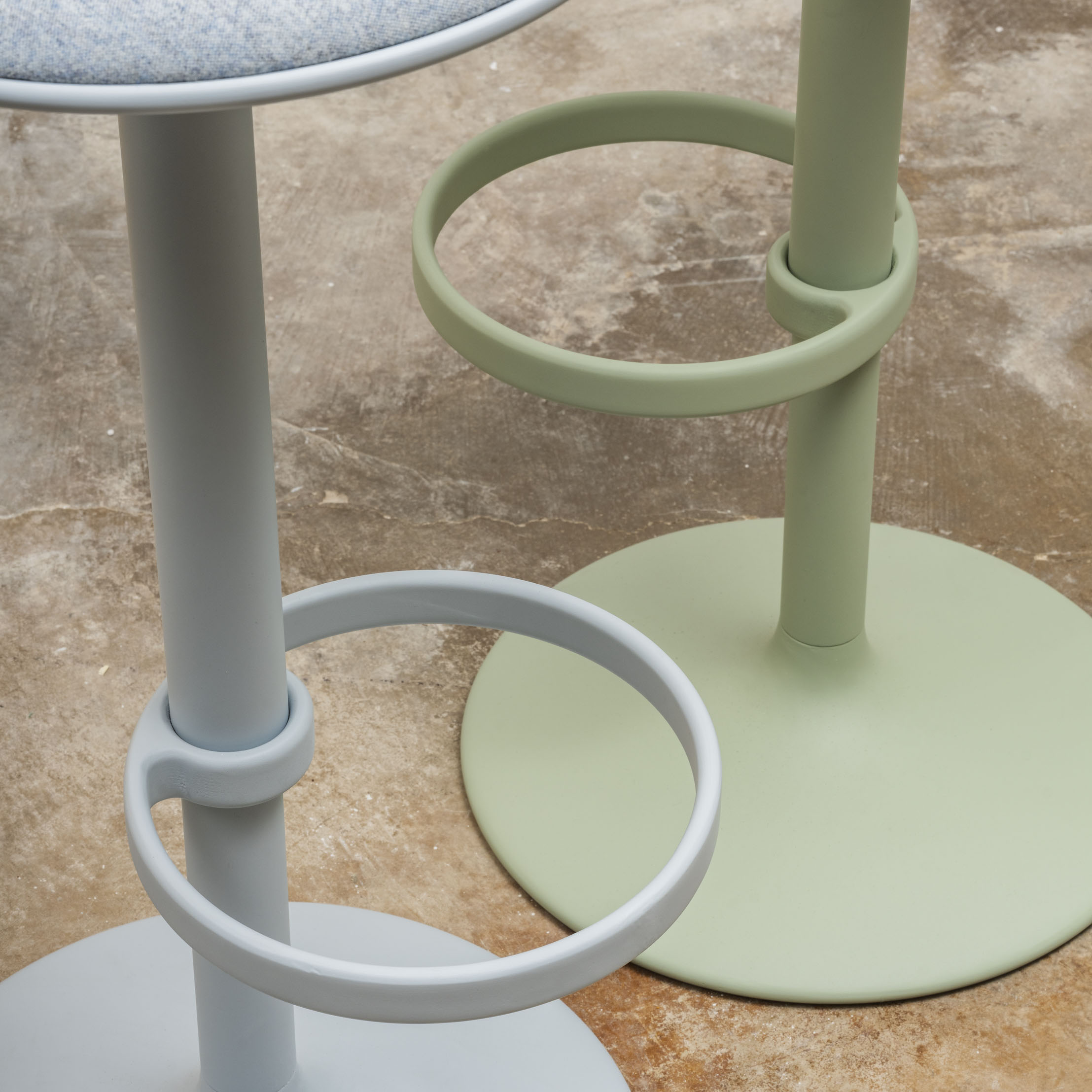 Hula BQ2971 bar stool Andreu World 
