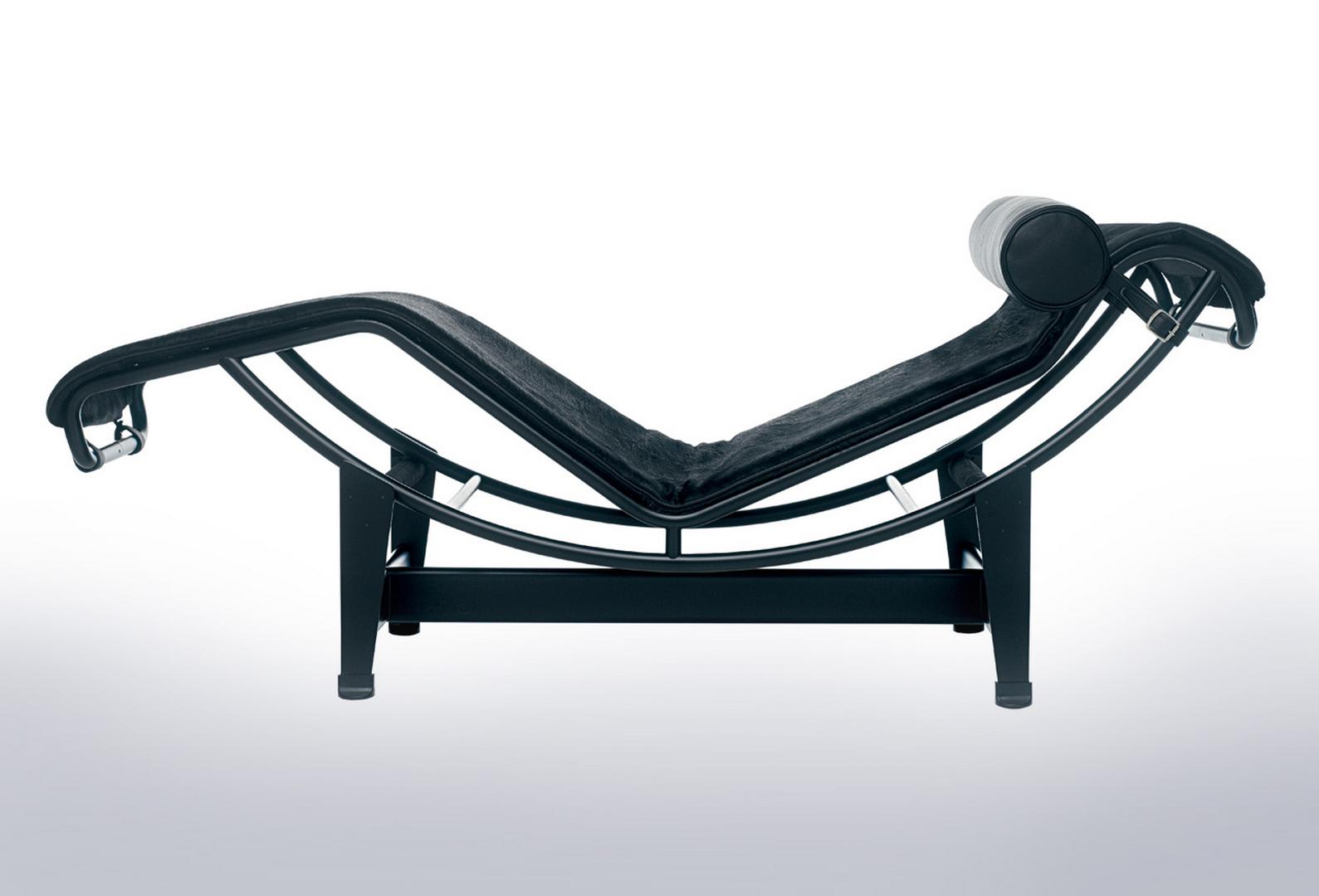 4 Chaise Longue à reglage continu recliner leather black ( graphite ) / neck roll same leather colour Cassina PRE-SUPPLIED QUICK-SHIP COMBINATION
