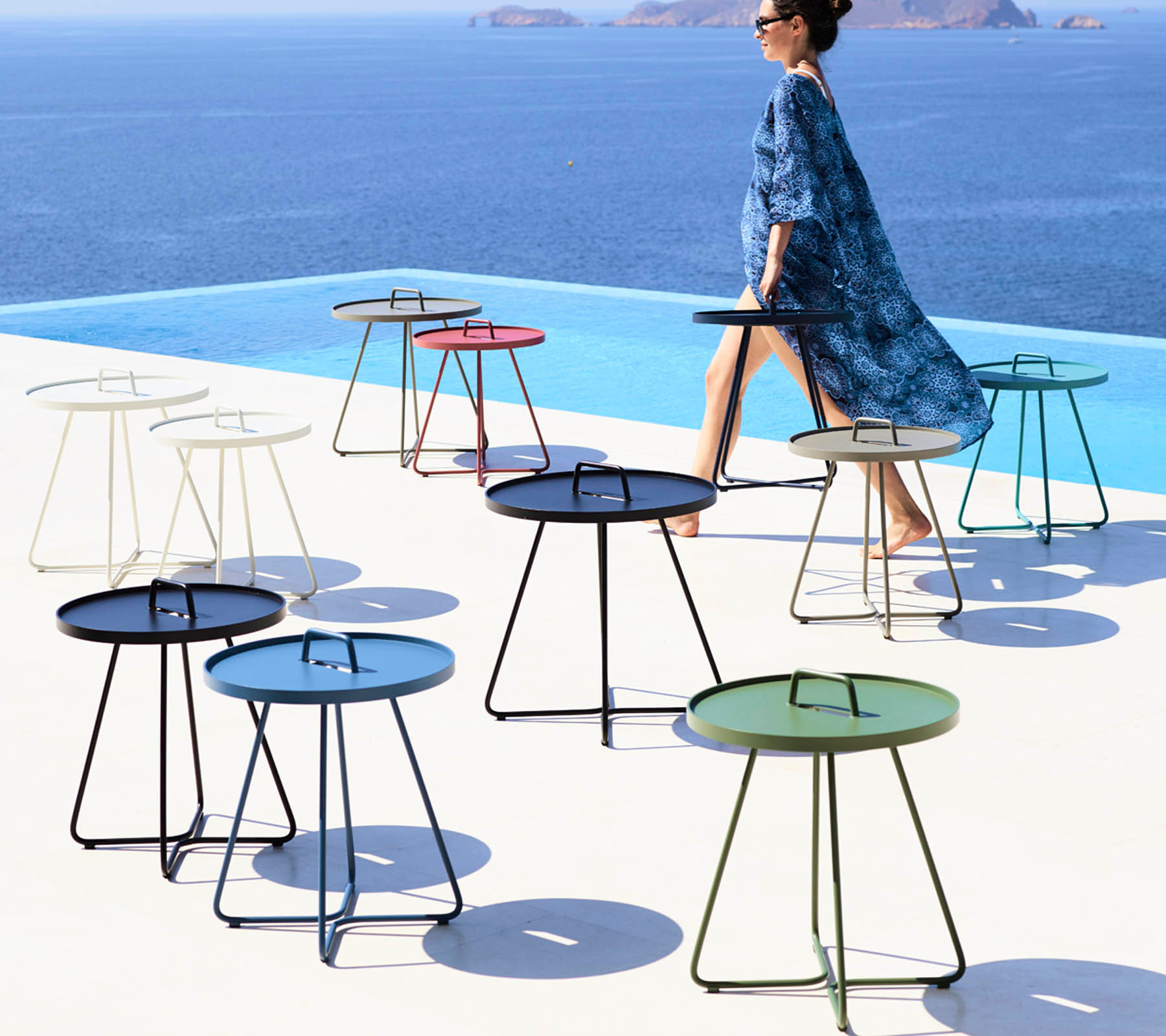 On-The-Move Outdoor side table extra small Cane-Line