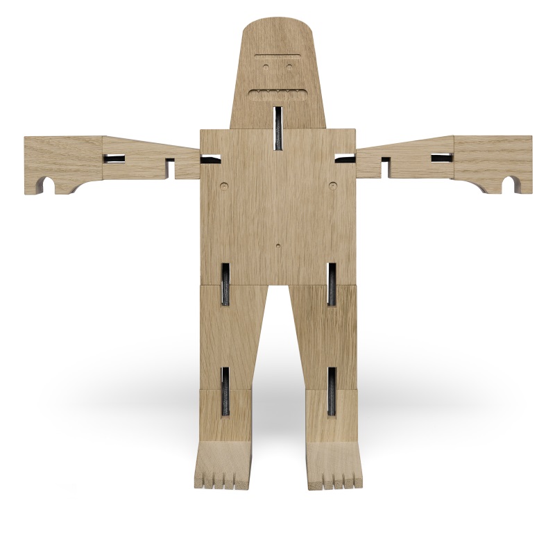 AC16 MR B wooden figure e15