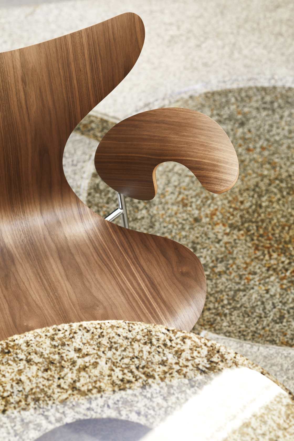 Lily Arm Chair 3208 Fritz Hansen