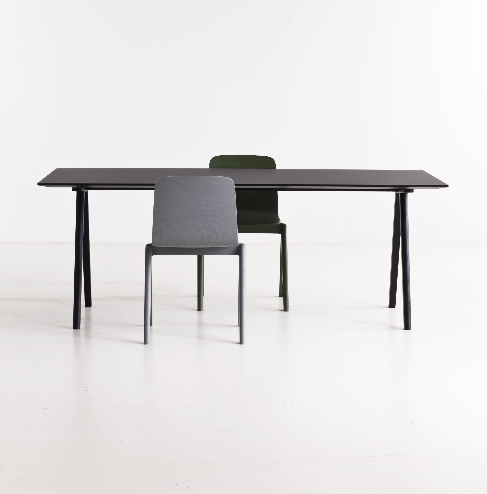 Copenhague Desk Table CPH 10 Hay Oak water-based lacquer / top linoleum off white MDF edge