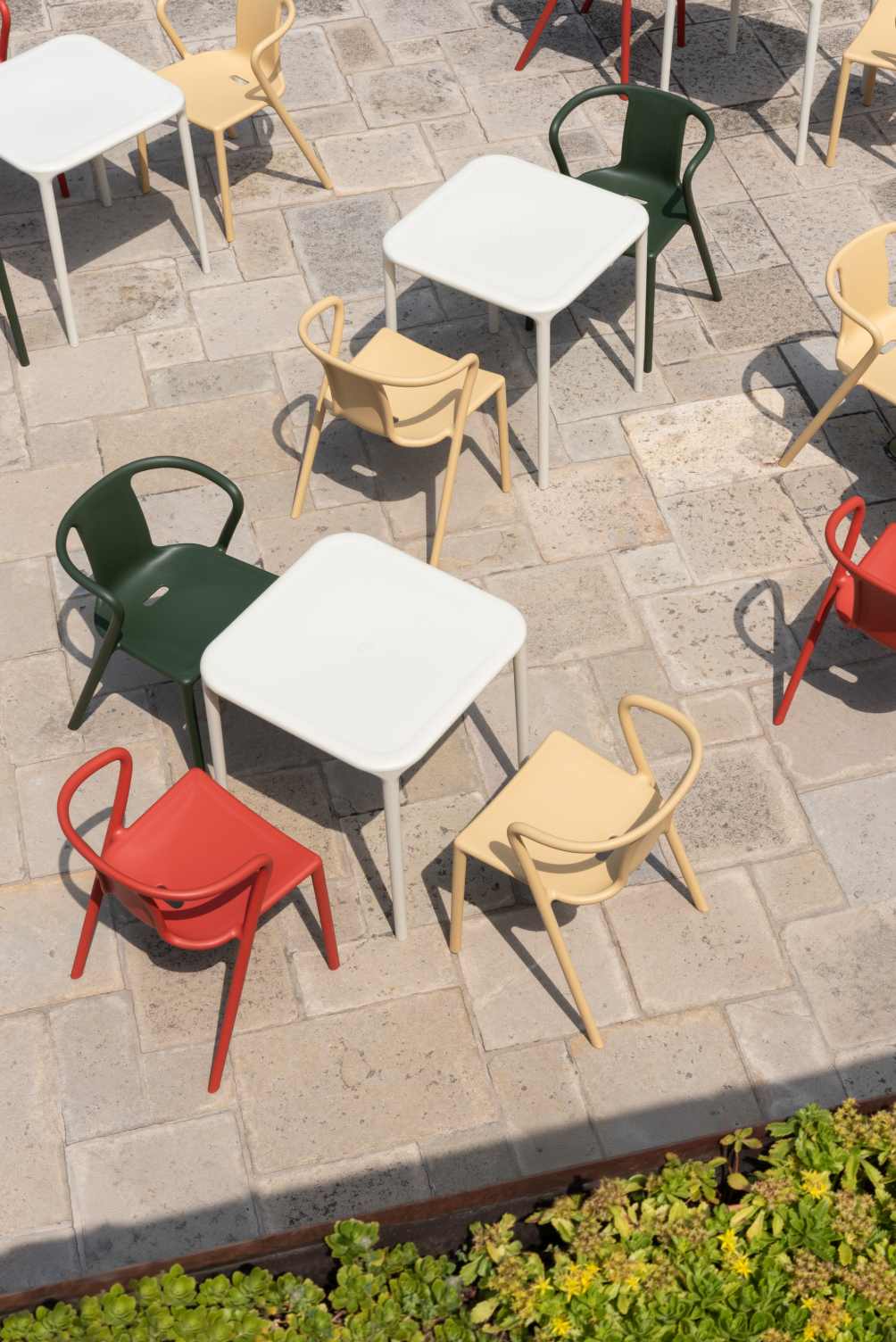 Air Armchair Indoor/Outdoor Chair with Armrests Magis