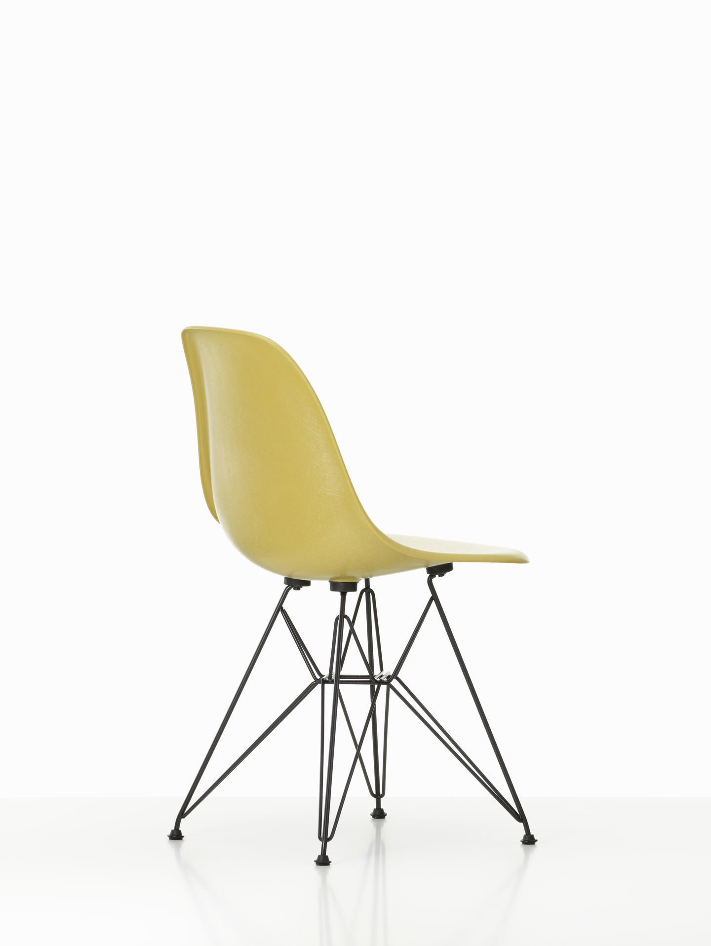 Eames Fibreglass Chair DSR Chair Vitra