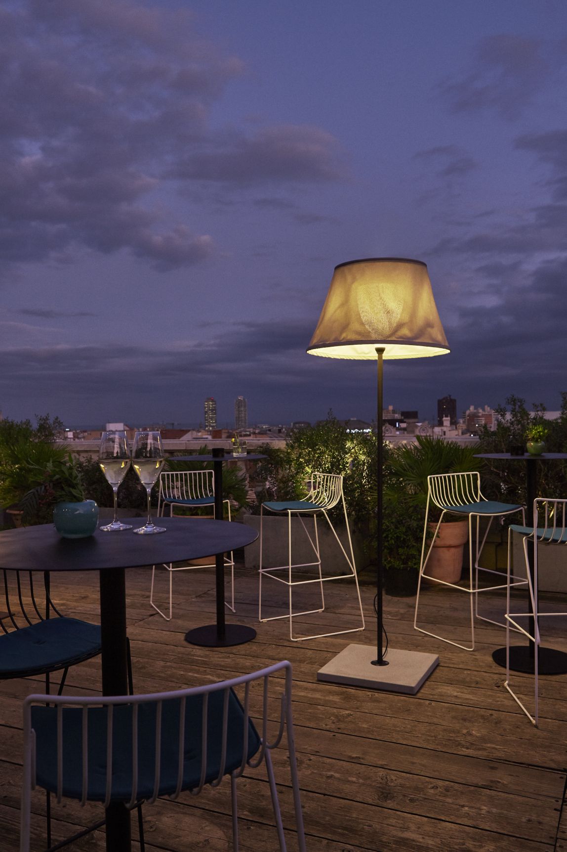 TXL 2019 H170cm Outdoor Floor Lamp beige Marset