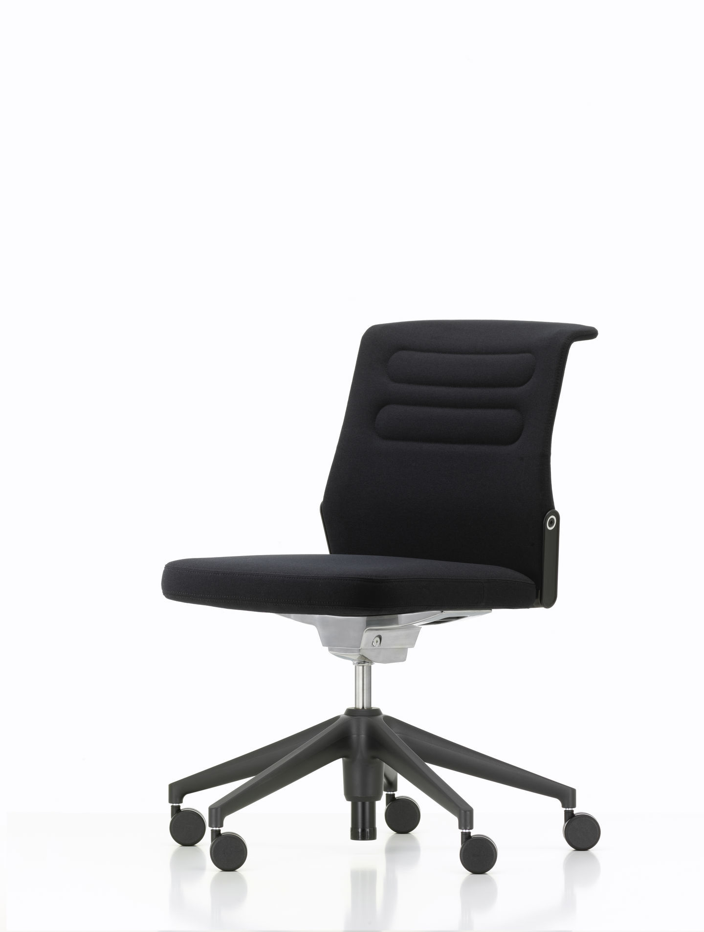 AC5 Studio Office Swivel Chair Vitra