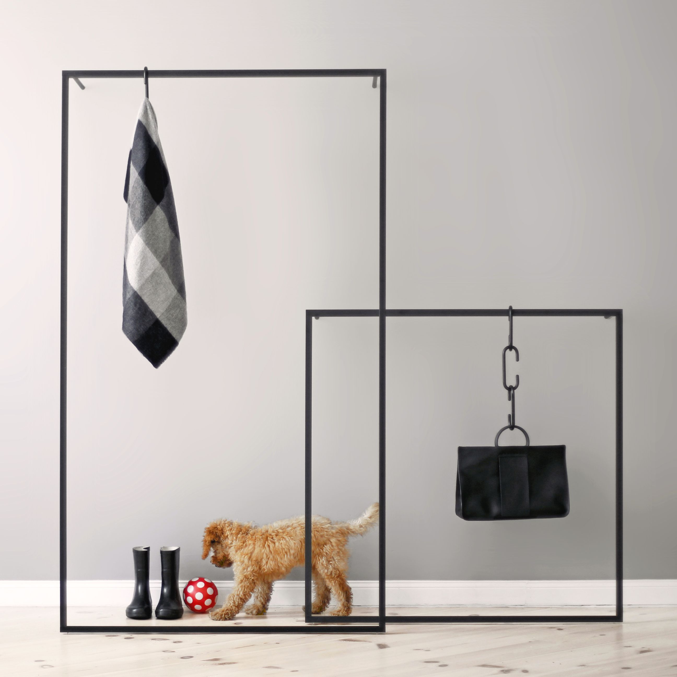 Leano Leaning wardrobe Roomsafari