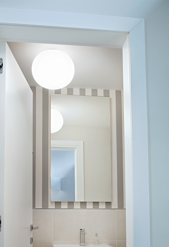 Glo Ball C1 Ceiling Lamp Flos Glo Ball C1 Ceiling Lamp Flos