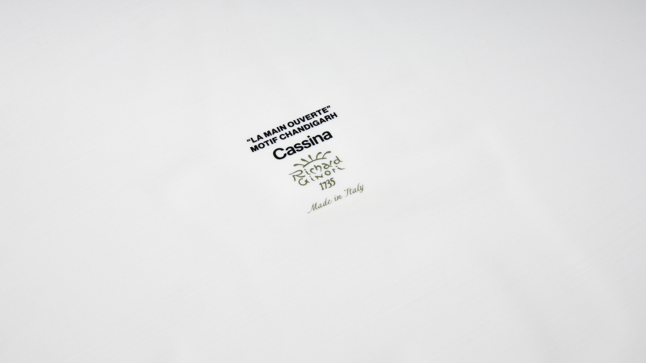 Collection Chandigarh Tray Cassina