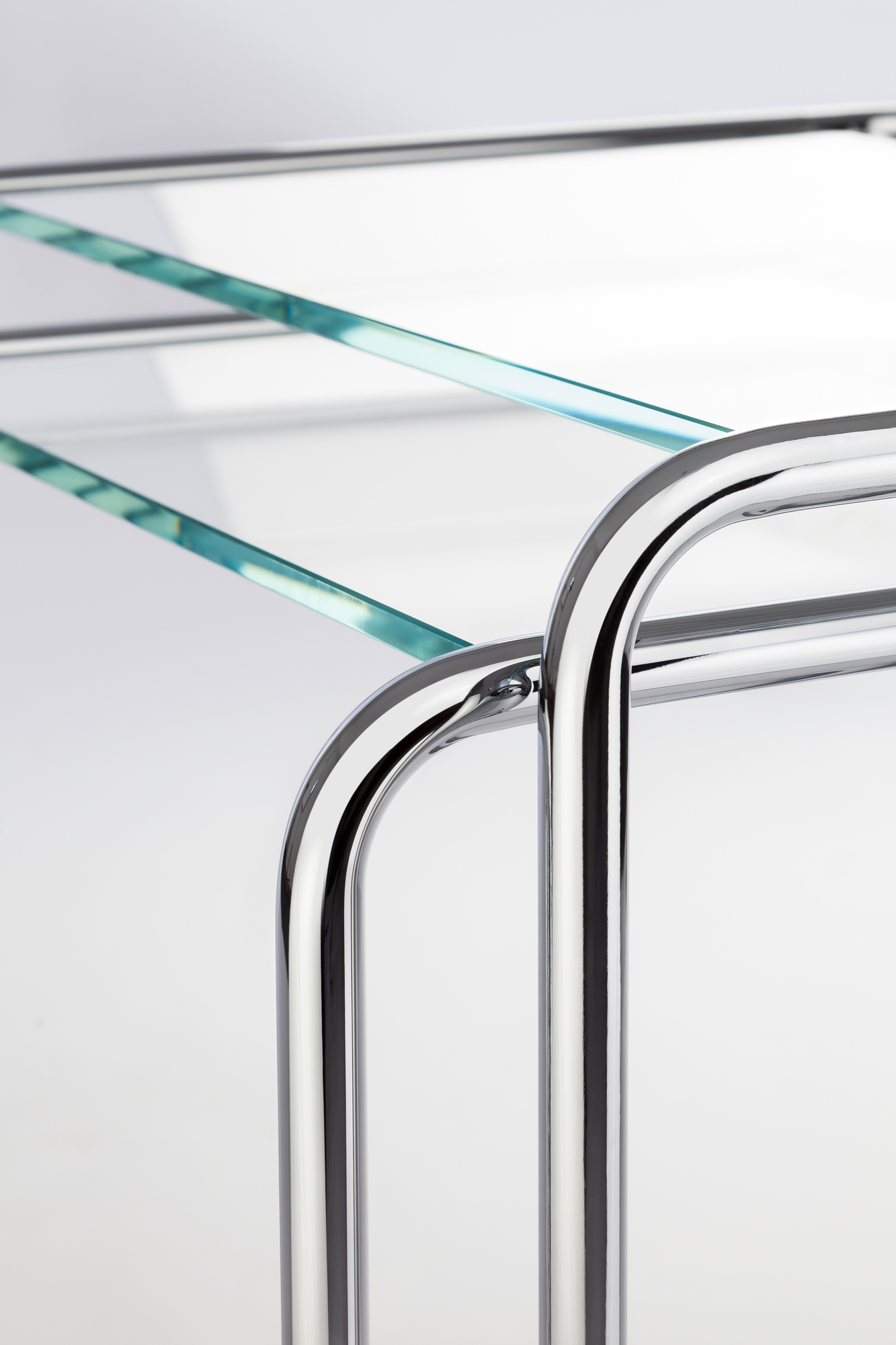 B97 a Side table Thonet