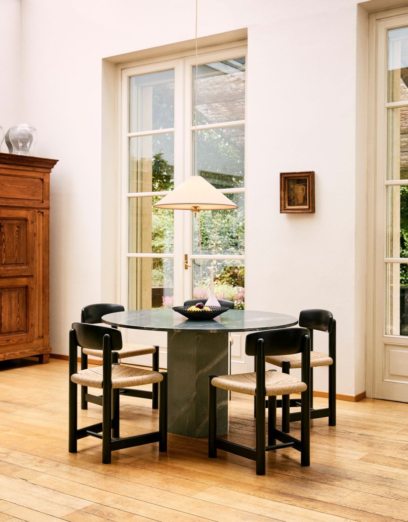 Daumiller Chair Black Pine Gubi