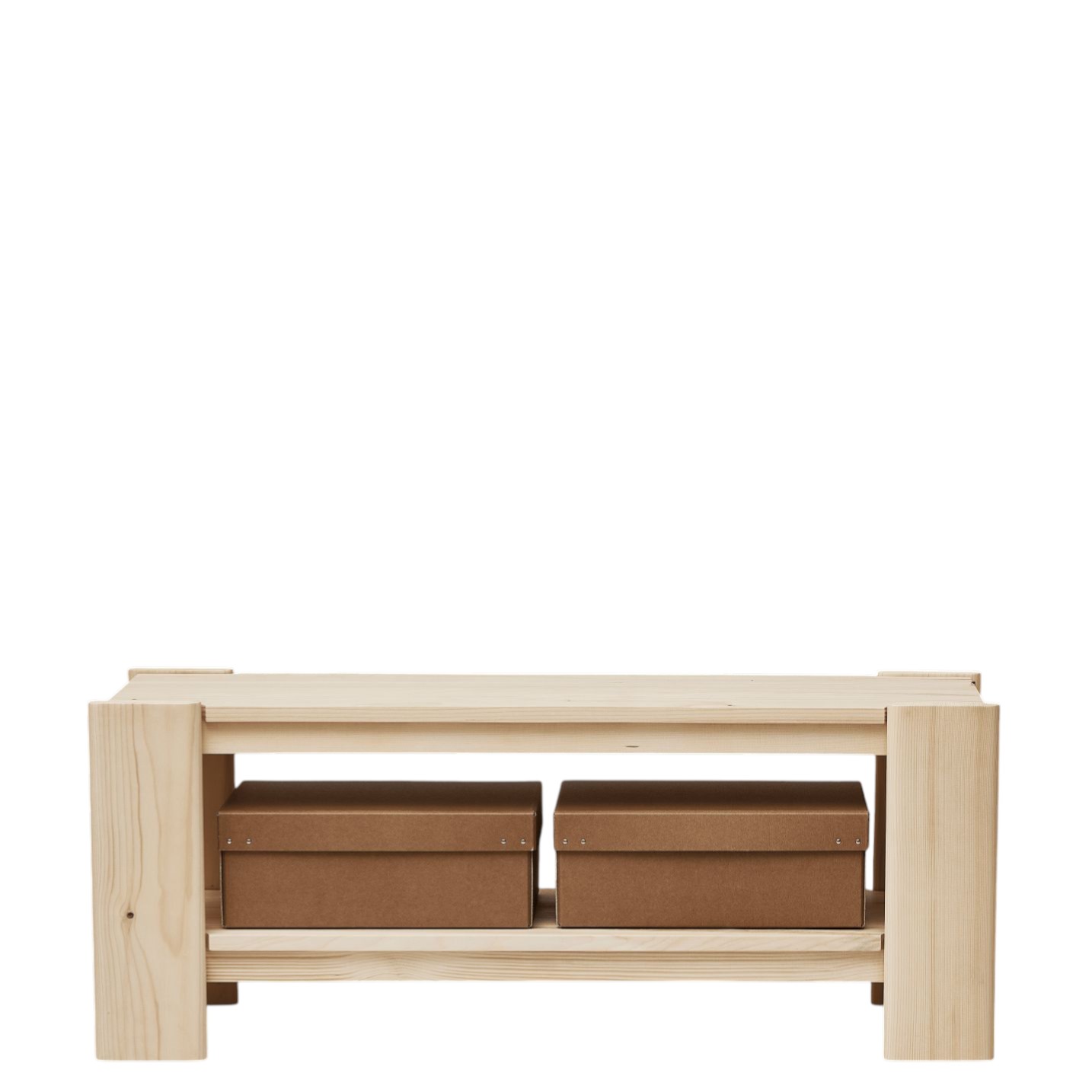 Beam Sitzbank von Form & Refine: Helle Holzbank mit zwei braunen Aufbewahrungsboxen im Regal.