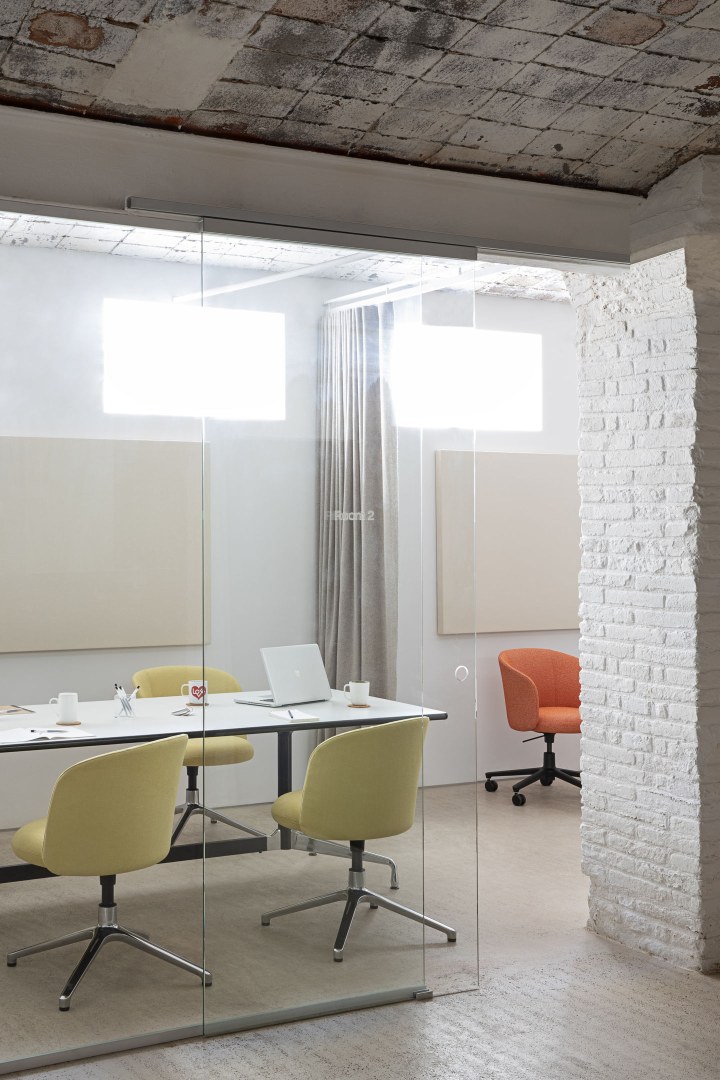 Mikado Side Chair Vitra