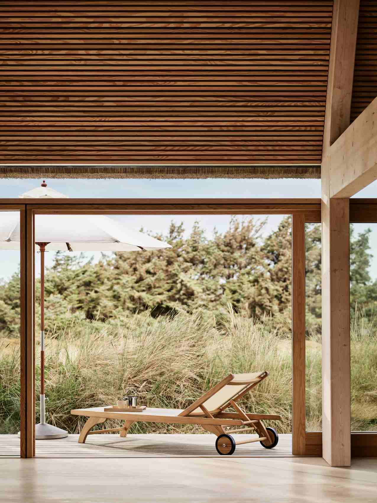 Columbus Sunbed Outdoor Skagerak by Fritz Hansen