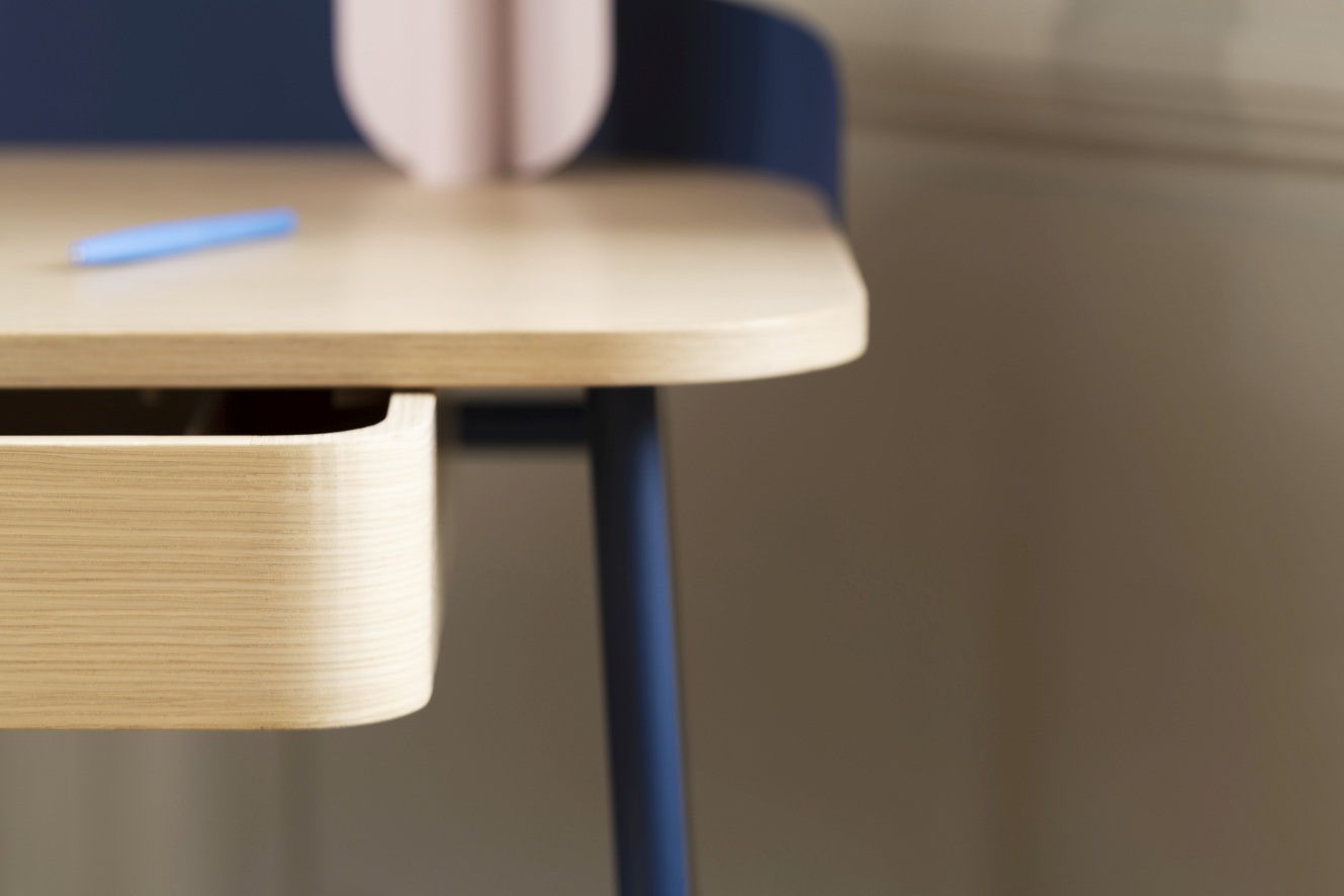 Victor desk Hartô Blue matt