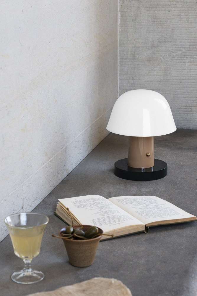 Setago JH27 Battery lamp / Table lamp AndTradition