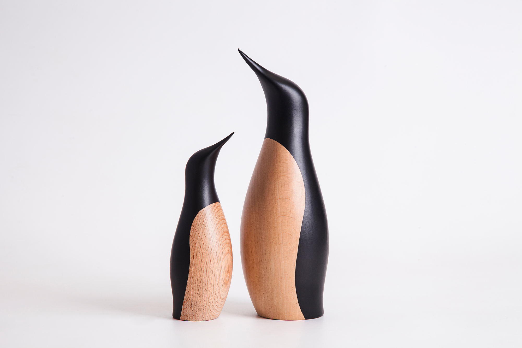 Large penguin wooden figure Architectmade SINGLE PIECE