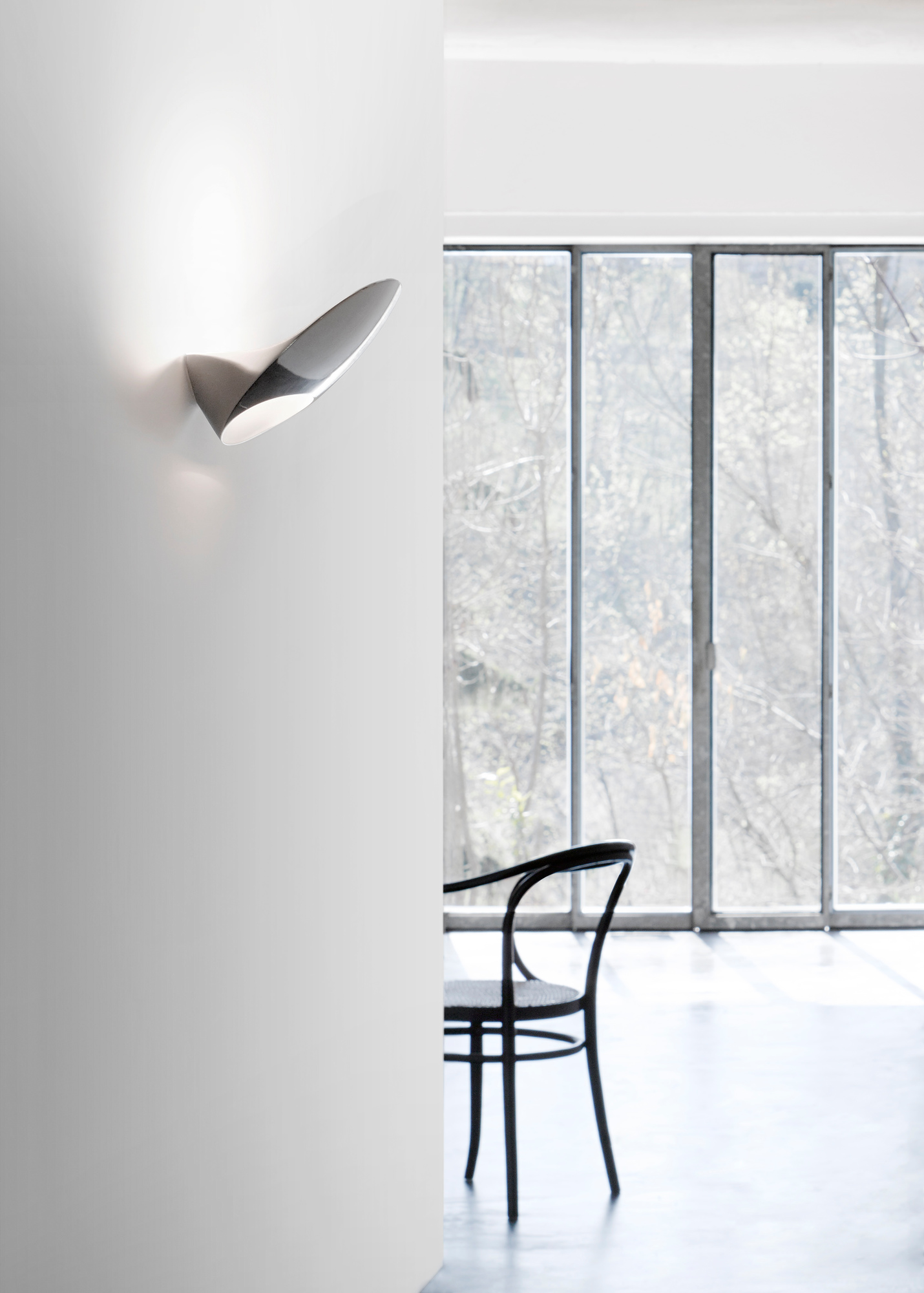 D90 Garbi Wall Lamp Luceplan