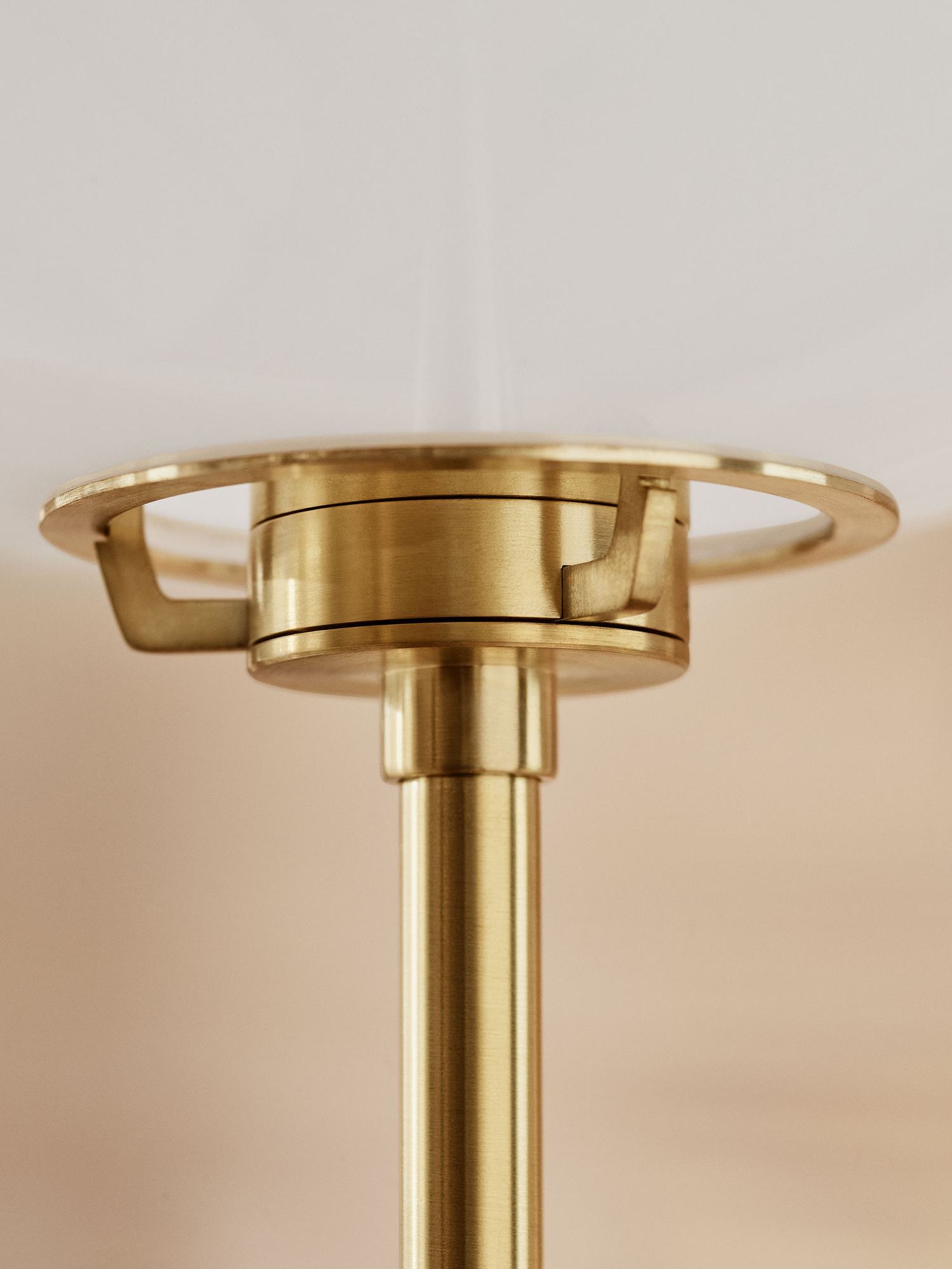 Clam Table lamp Fritz Hansen table lamp