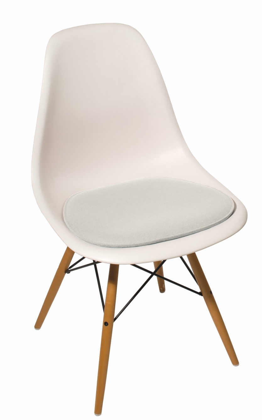 Seat cushion Eames Side Chairs DSR,DSW,DSX Parkhaus Berlin Wool white / 5 mm wool felt Seat cushion Eames Side Chairs DSR,DSW,DSX Parkhaus Berlin Wool white / 5 mm wool felt