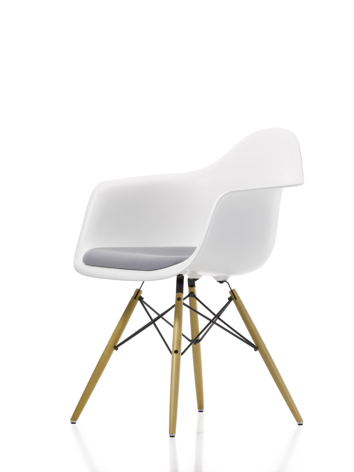 Eames Plastic Arm Chair DAW Chair with seat cushion Vitra