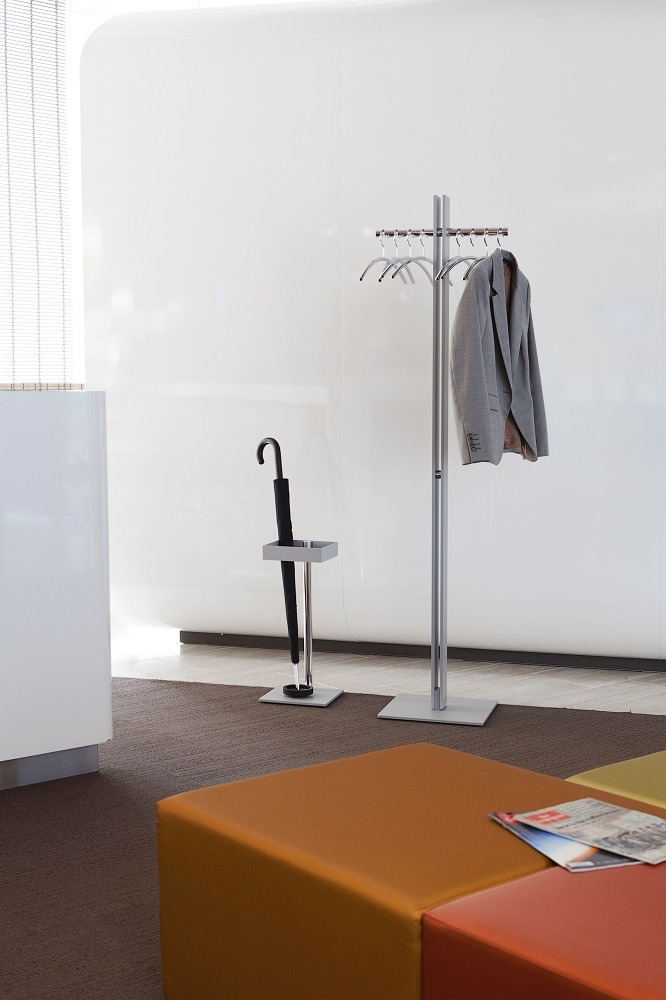 Standfree coat stand Cascando