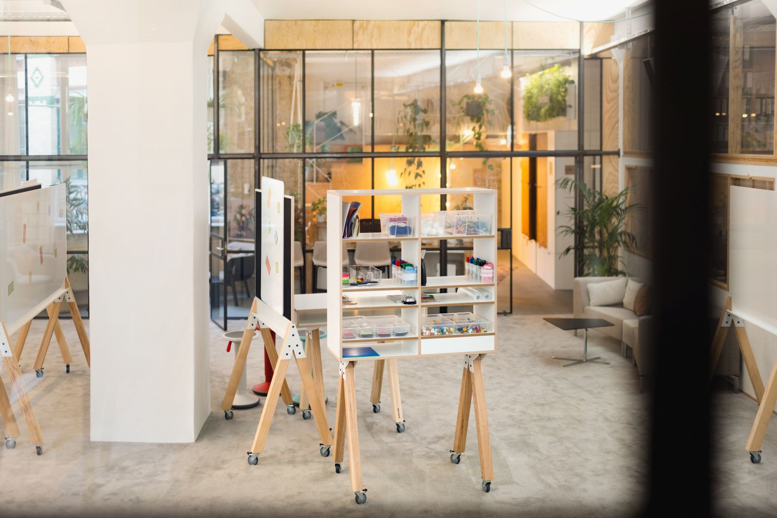 What if We Fly Taskboard W 120 cm Whiteboard Medium Media Wall Interstuhl
