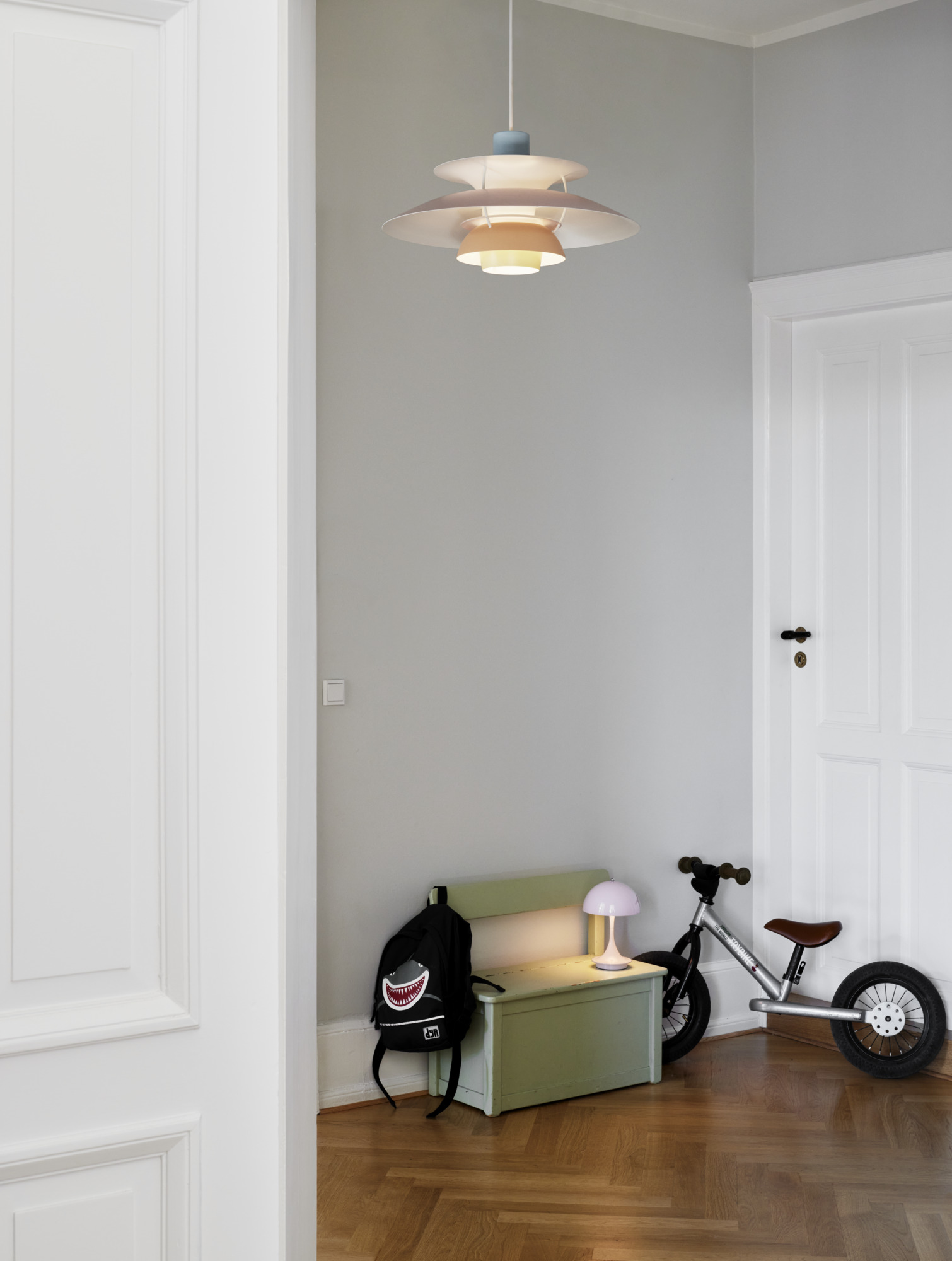 PH 5 Pendant Light Pastel Louis Poulsen Pastel Oyster Grey - Blue Pink