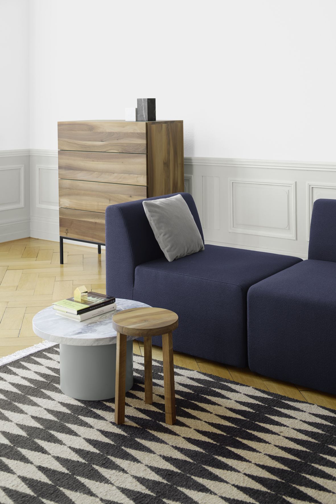 Enoki CT09 Side Table e15