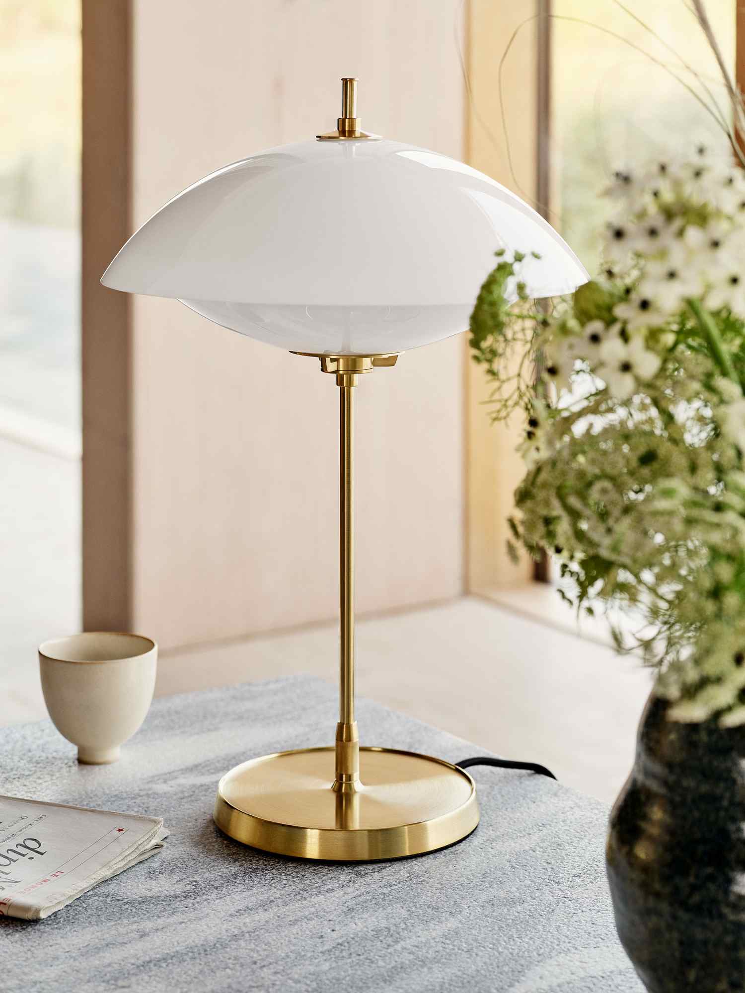 Clam Table lamp Fritz Hansen table lamp