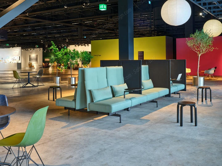 Eames Fibreglass Chair DSR Chair Vitra