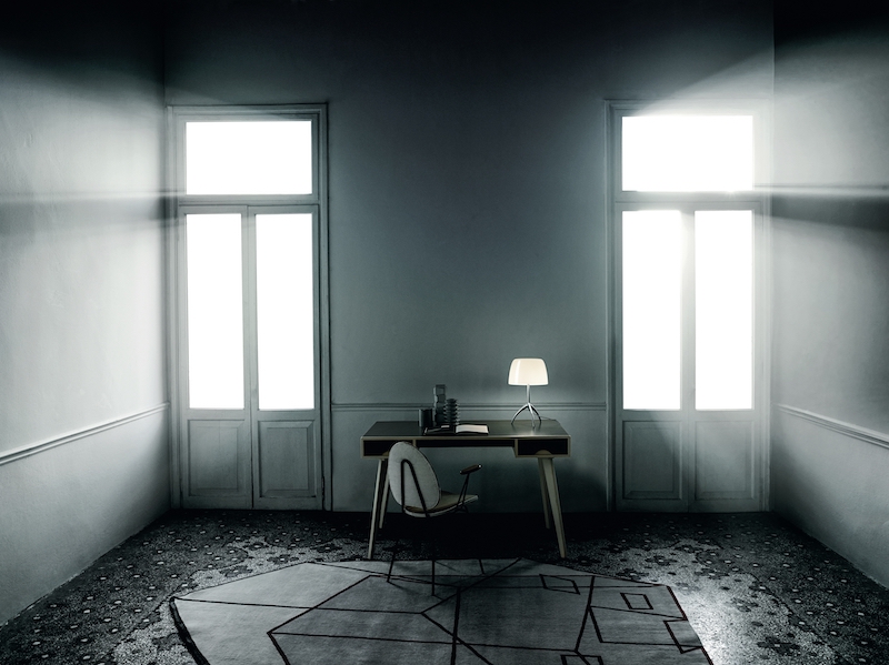Lumiere Grande Table Lamp Foscarini