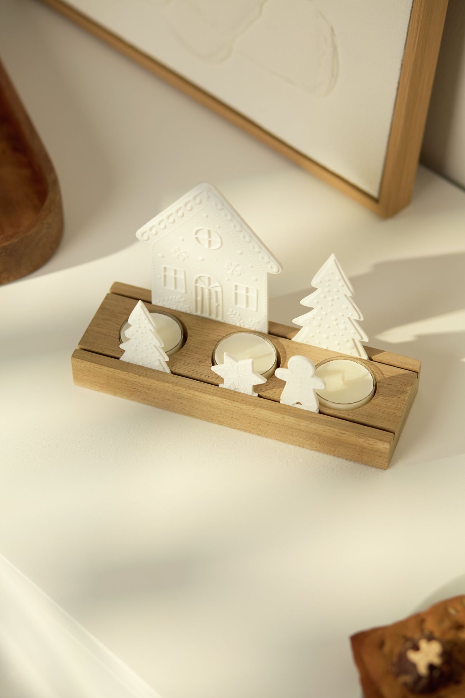 Light object Gingerbread Village Wheels