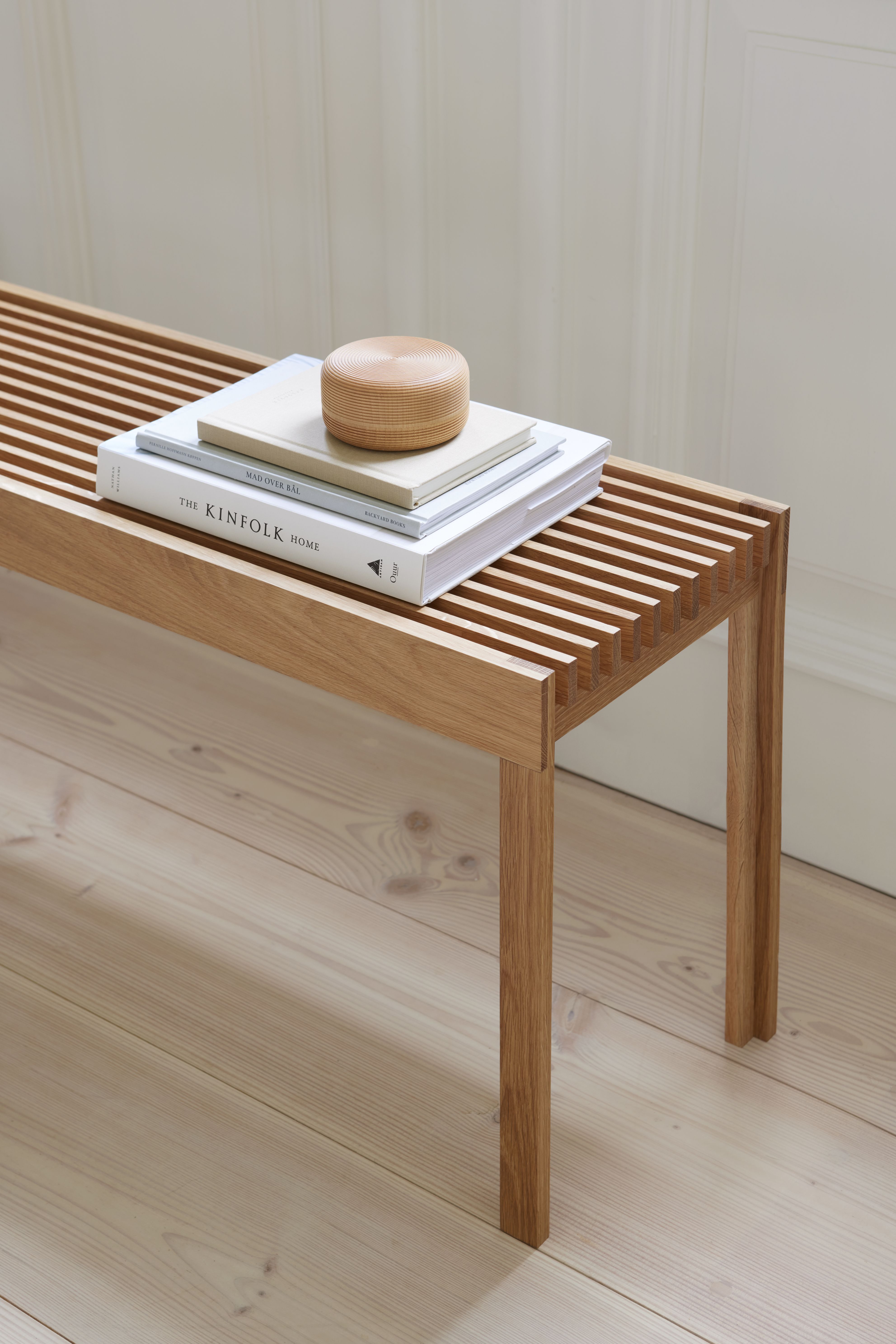 Lightweight bench oak oiled Form & Refine
