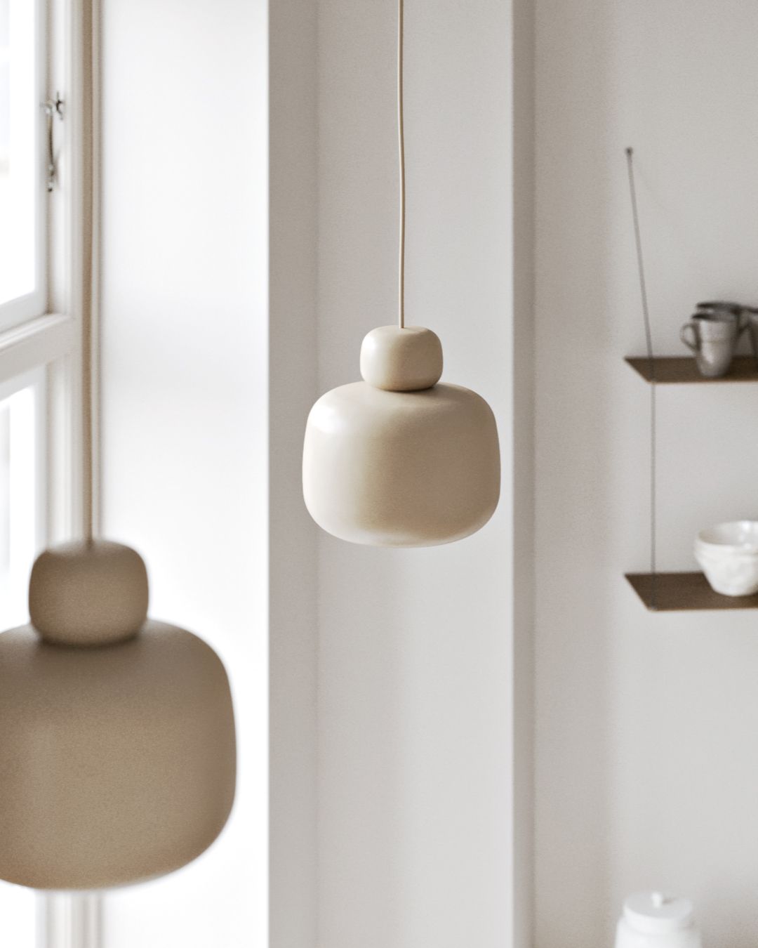 Stone Pendant lamp Large black Woud