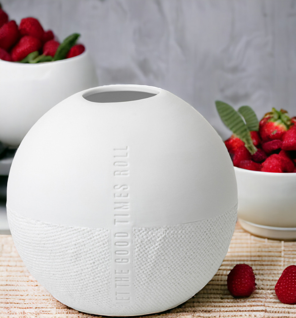 Formsprache Vase Let the Good Times Roll Wheels 