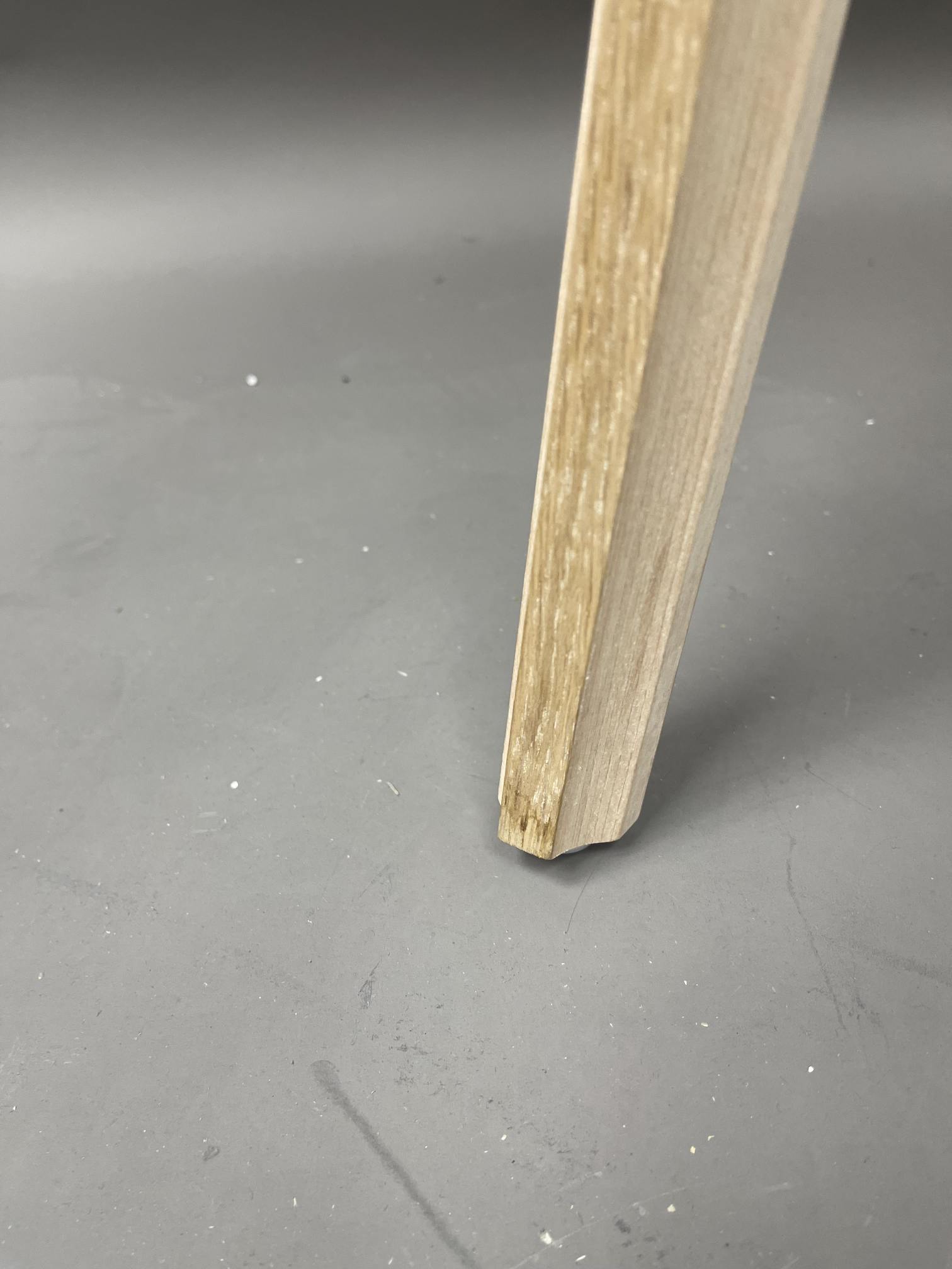 About a Stool AAS32 / AAS 32 Bar stool LOW OAK SOFT / MELANGE CREAM Hay MÄNGELEXEMPLAR 