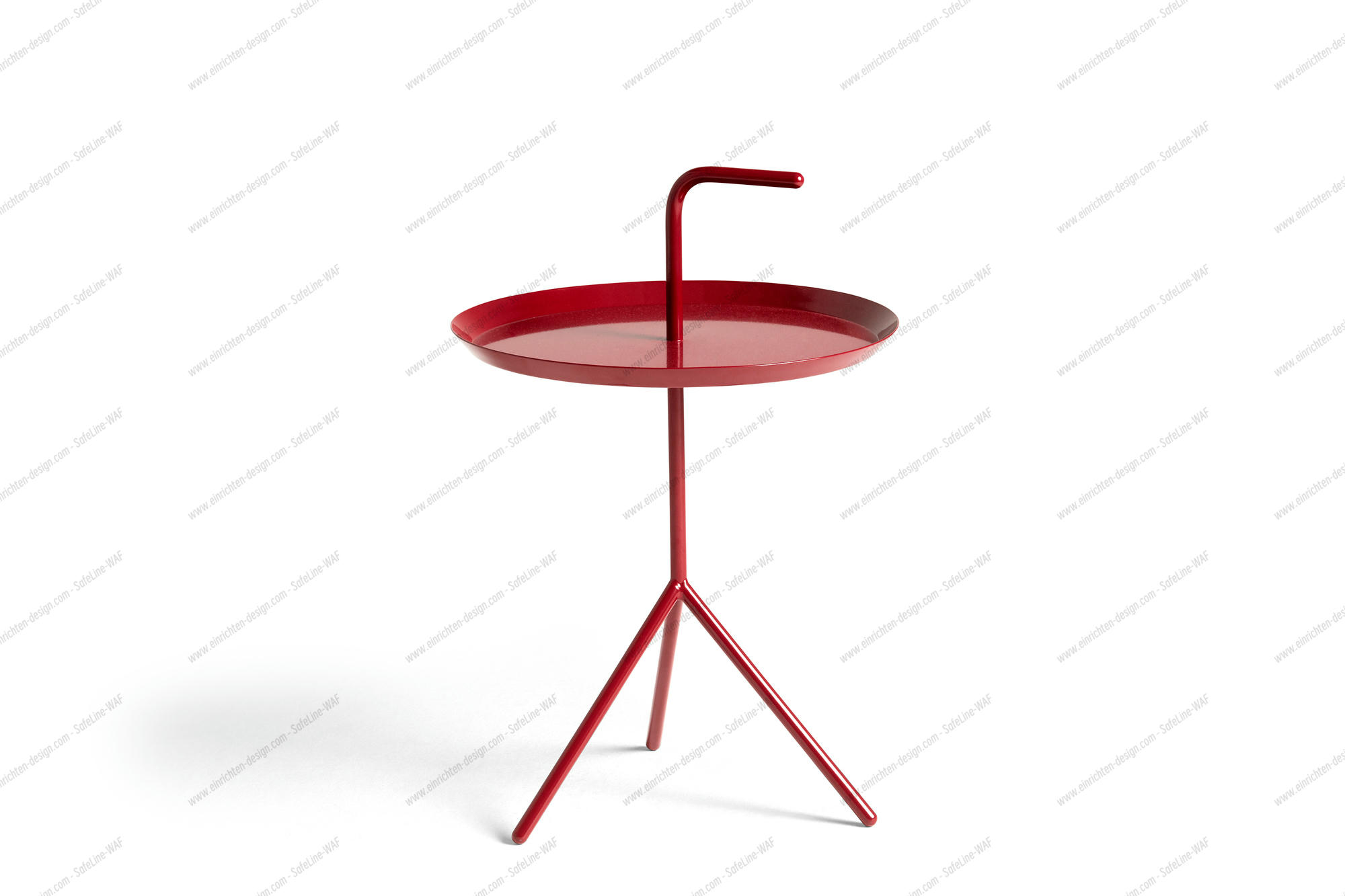 DLM Beistelltisch von Hay in Kirschrot: Moderner, roter Metalltisch mit Griff und drei Beinen.