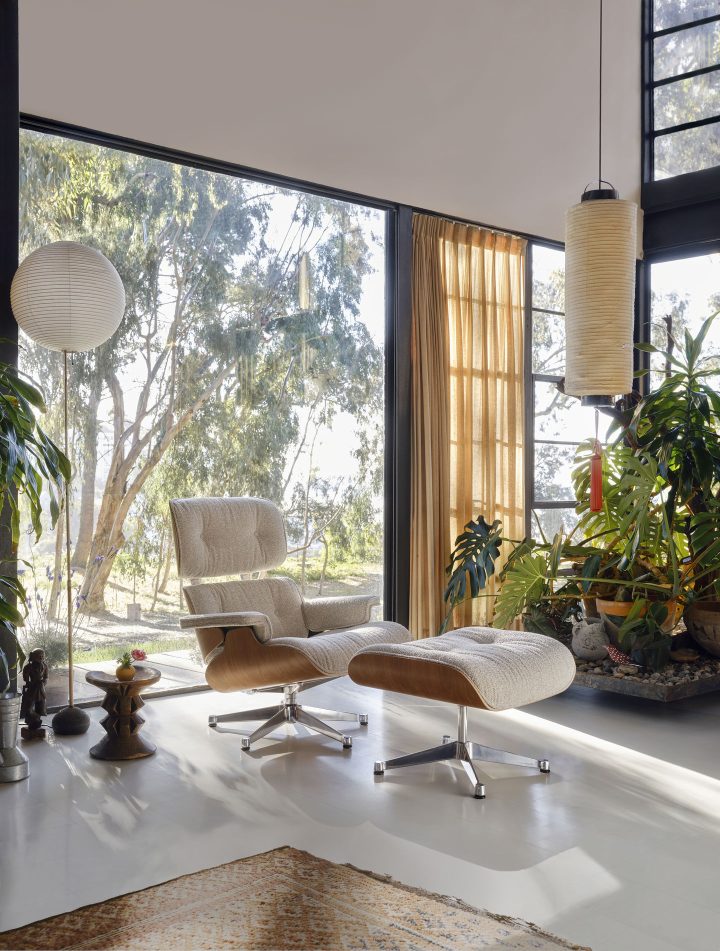 Eames Lounge Chair & Ottoman armchair PREFERRED COMBINATION Nubia, cream sand, polished, cherry wood