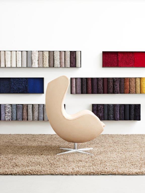 The Egg / Egg Chair Stool Fritz Hansen  