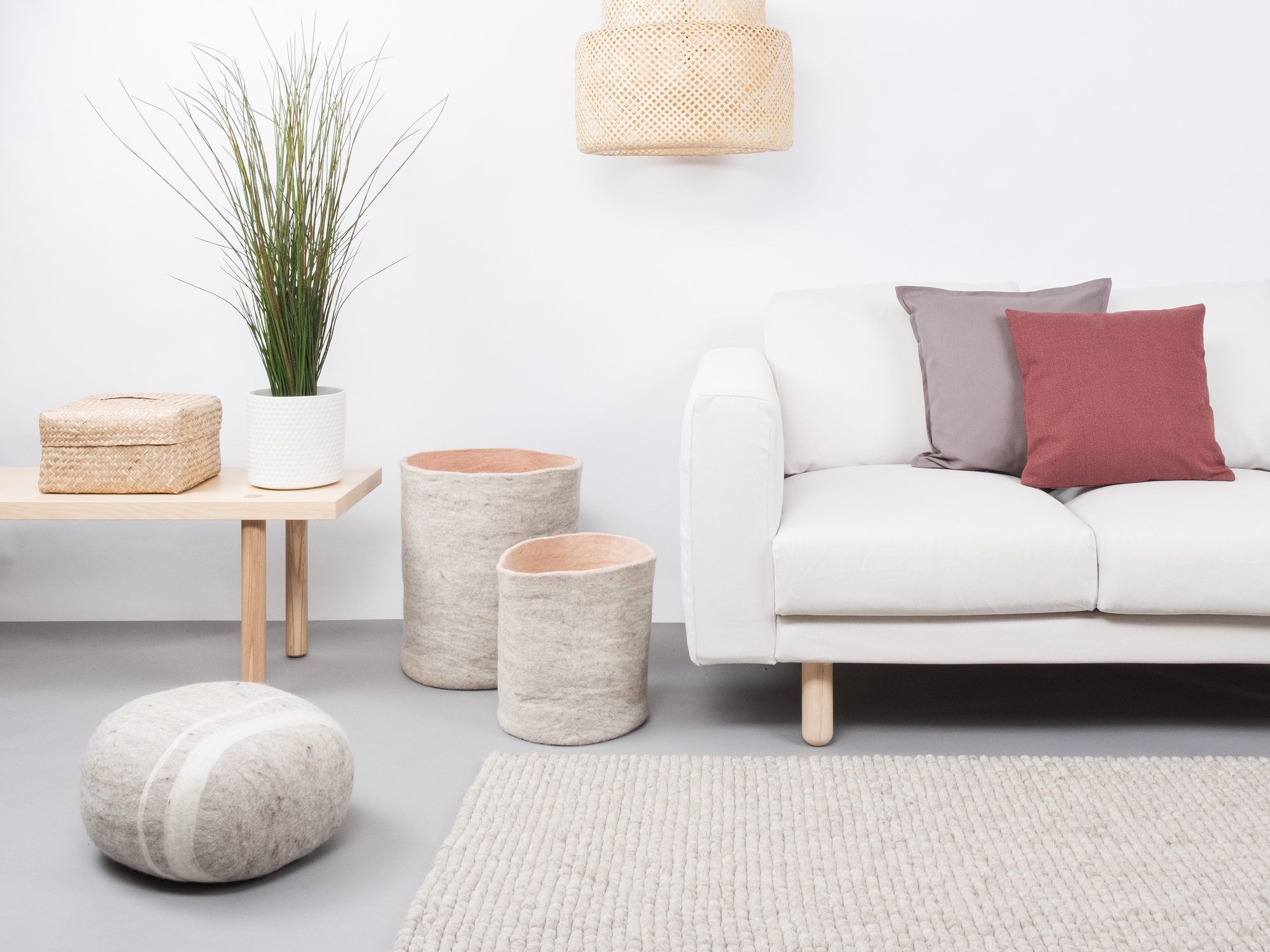 Felt ball Carpet 160x230 cm Myfelt Hugo
