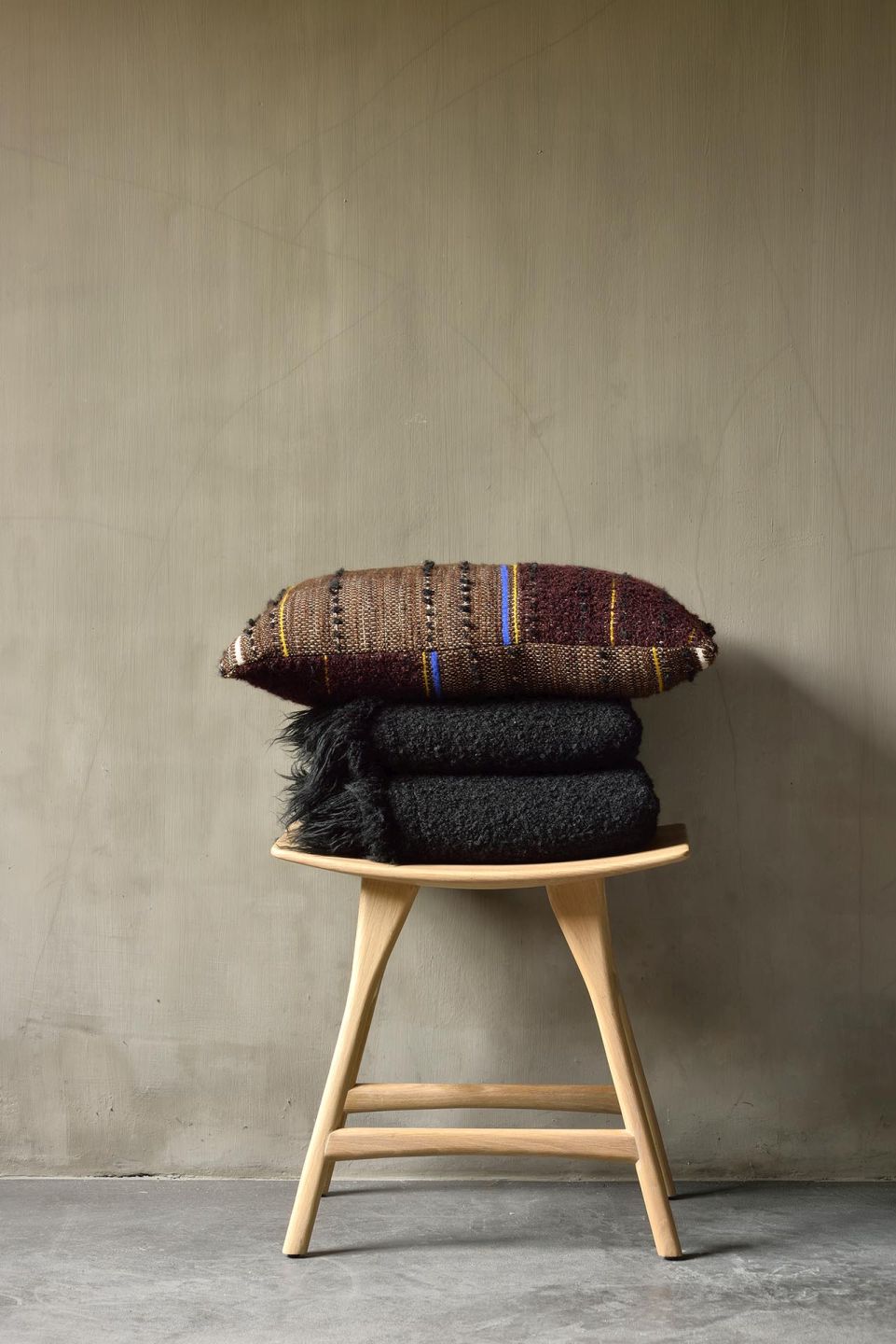 Osso stool Oak Ethnicraft