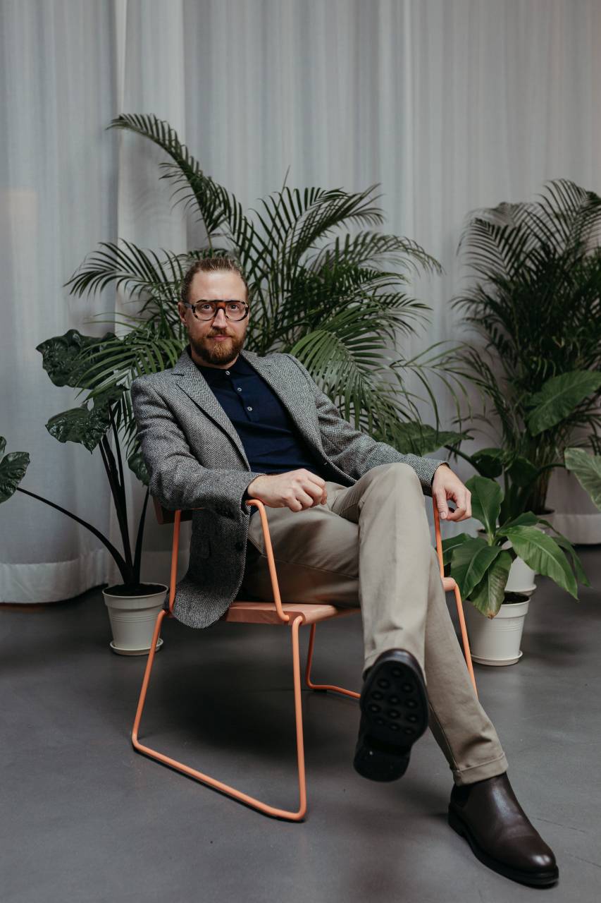 D:008 Lounge Chair with Armrests Fuchs & Habicht