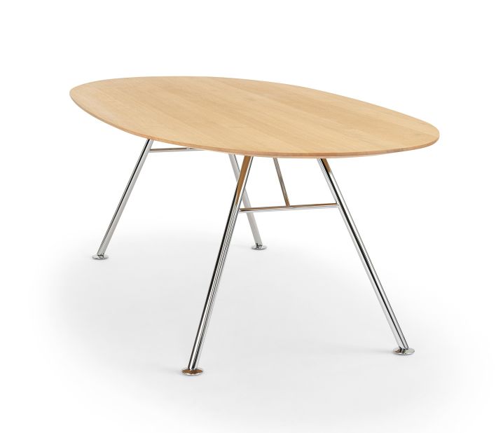 Akio Steel Table Girsberger