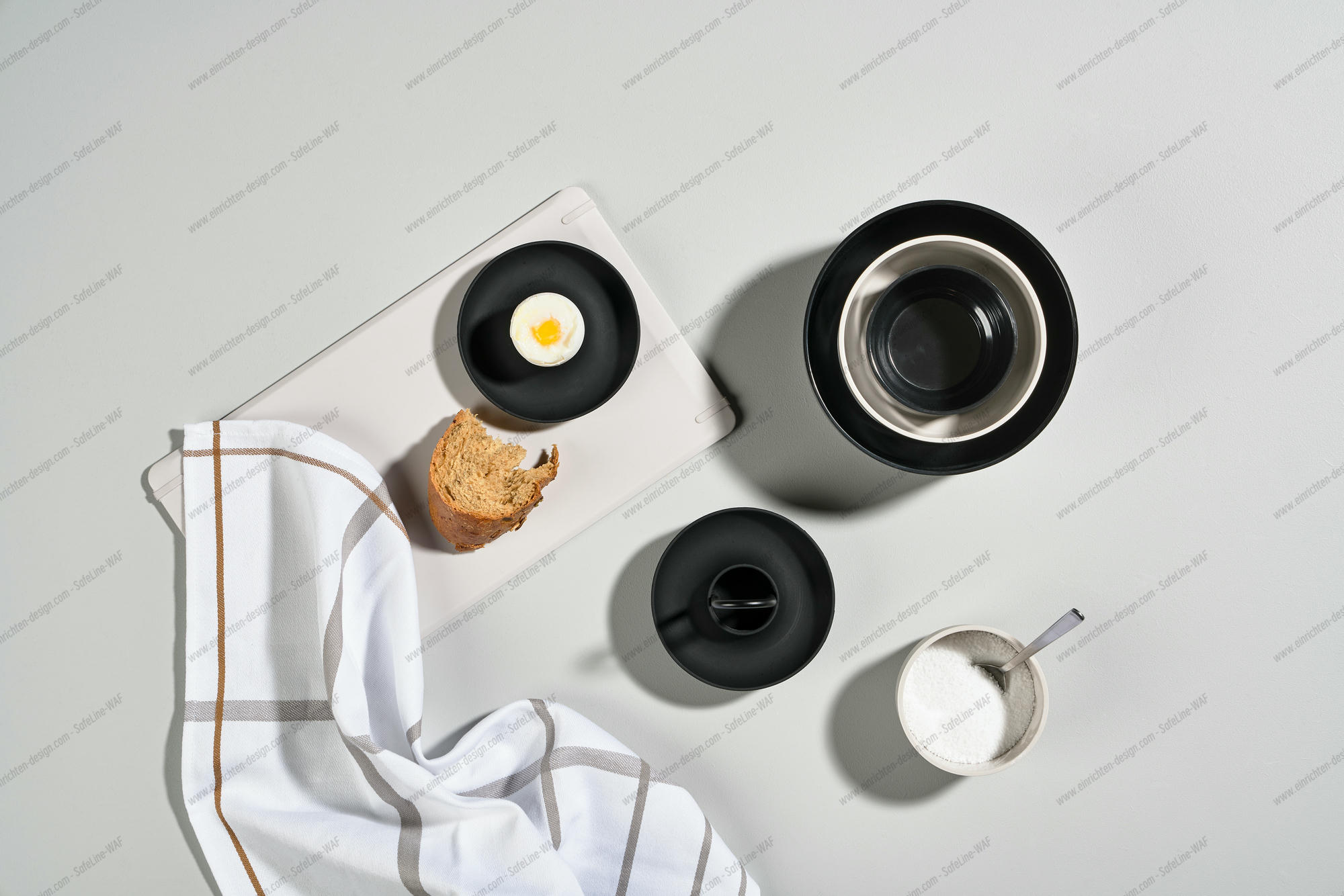 Singles egg cup with holder set of 4 Zone Denmark SINGLE PIECES
