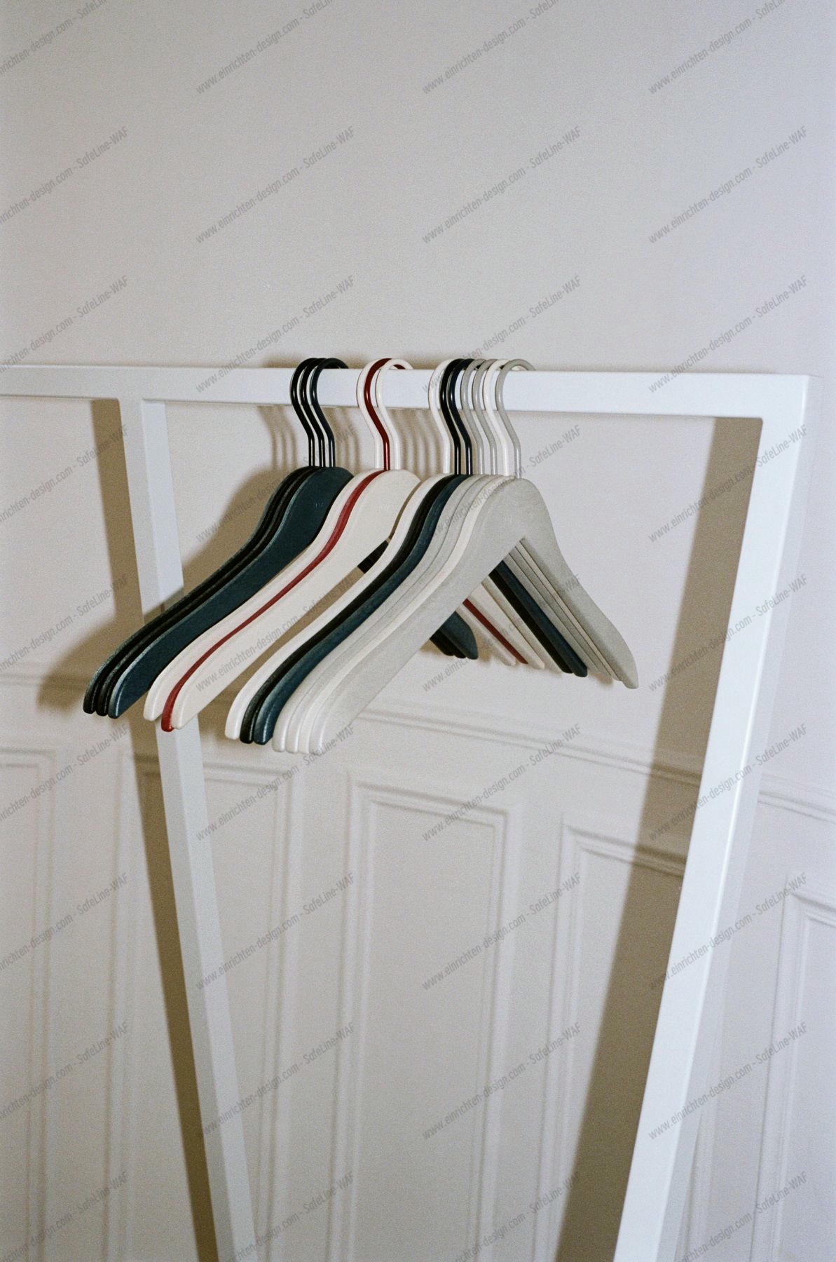 Loop Stand Wardrobe Hay