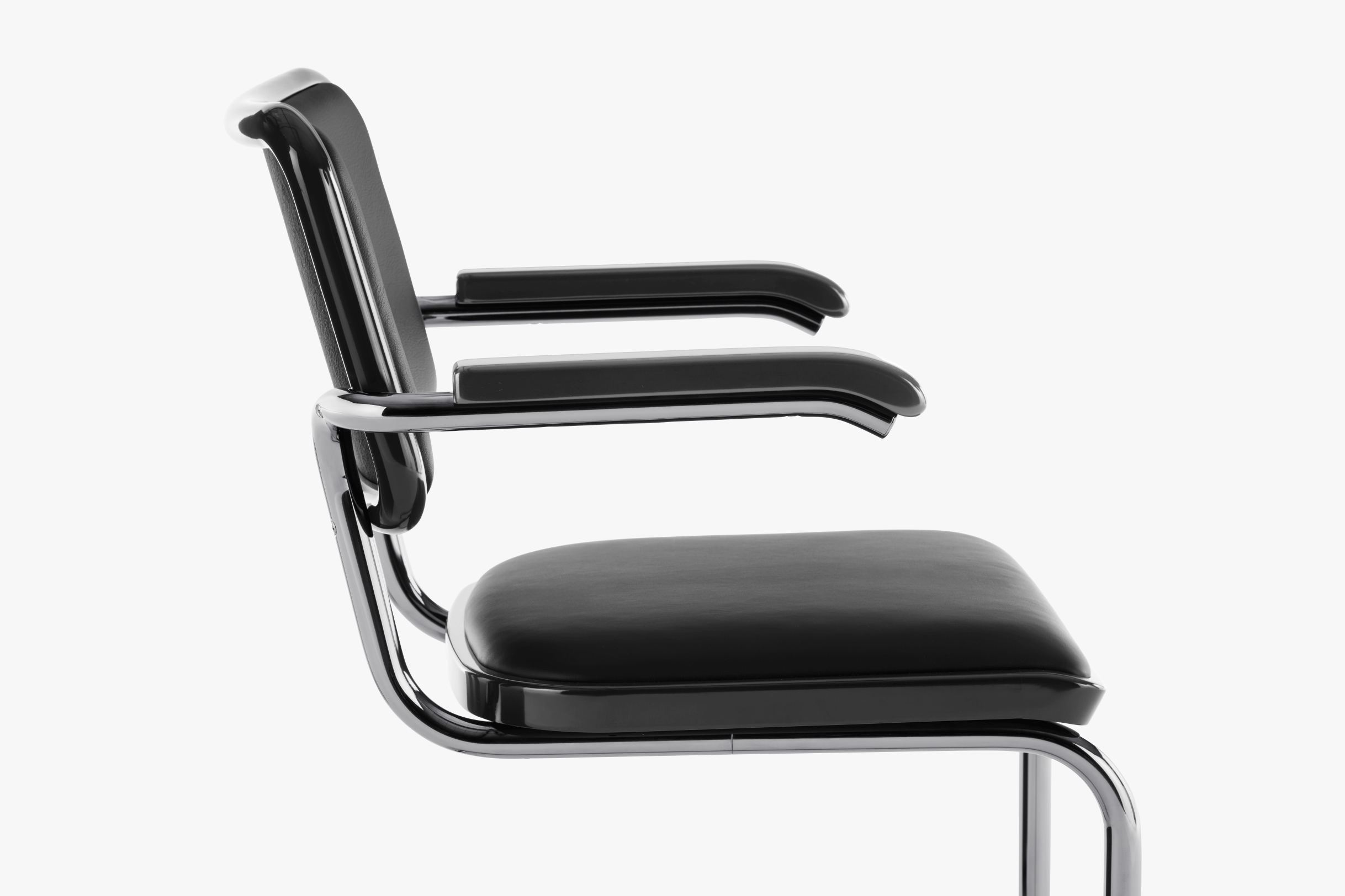 JS. Thonet by Jil Sander S 64 P / S64P cantilever chair Thonet